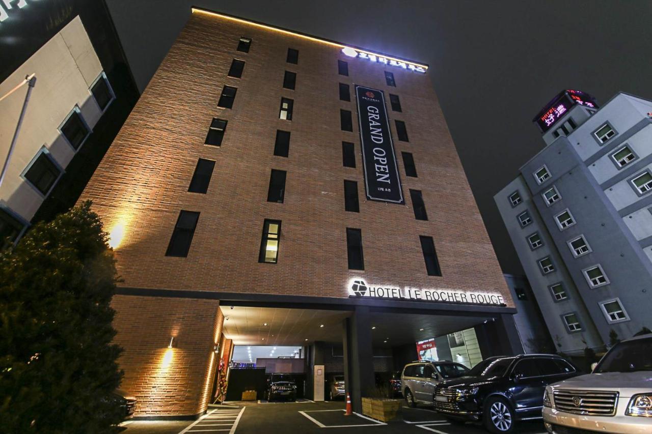Lerocherrouge Hotel Chuncheon Esterno foto