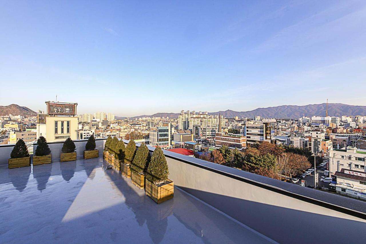 Lerocherrouge Hotel Chuncheon Esterno foto