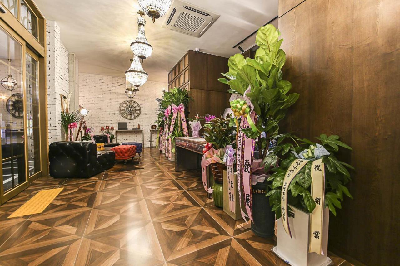 Lerocherrouge Hotel Chuncheon Esterno foto